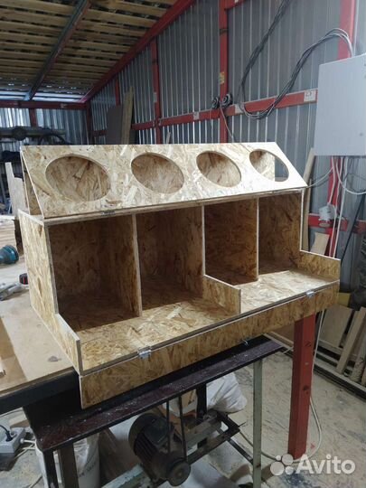 Гнездо для кур с яйцесборником