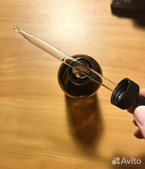 Стеклянная бутылочка