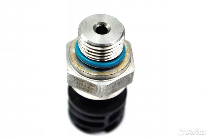 Датчик давления топлива renault trucks Magnum Dxi