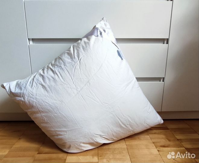 Подушка 68*68, пух/перо, Россия