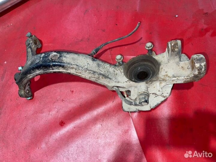 Кулак поворотный Audi A4 (B5) A6 (C5) Passat B5