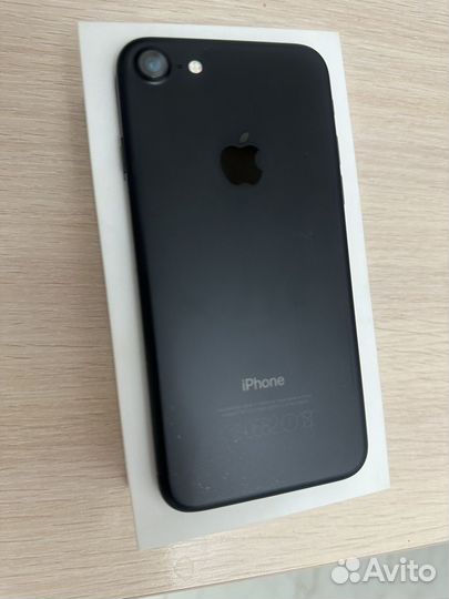 iPhone 7, 128 ГБ