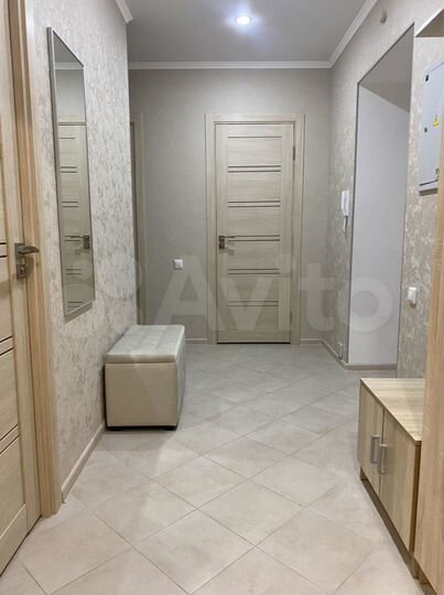 2-к. квартира, 65 м², 5/10 эт.