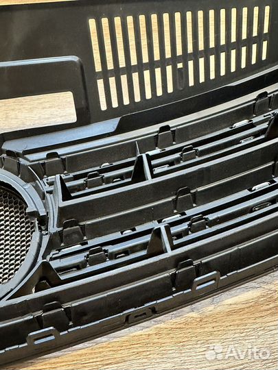 Решетка радиатора для Volkswagen Tiguan (Аналог)