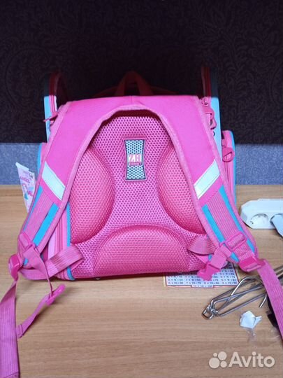 Рюкзак в школу для девочки