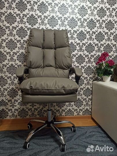 Компьютерное кресло новое