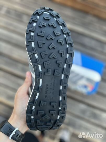 Кроссовки Adidas Retropy E5