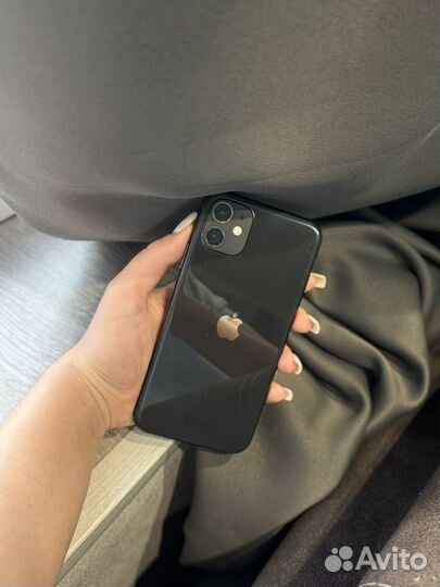 iPhone 11, 64 ГБ