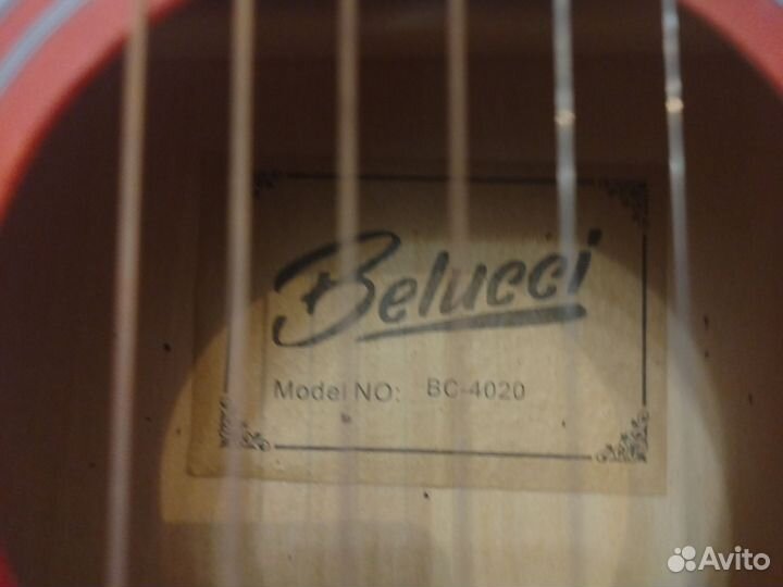 Акустическая гитара belucci