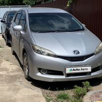 Toyota Wish 1.8 CVT, 2011, 300 000 км, с пробегом, цена 1 350 000 руб.