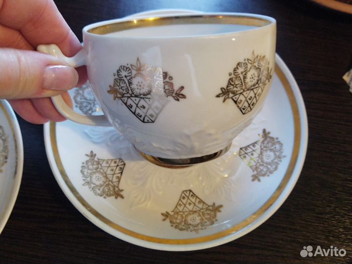 Лот из двух чайных пар ранние вербилки