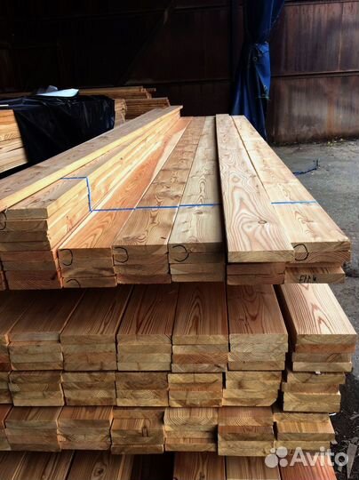 Доски из лиственницы для загородного строительства