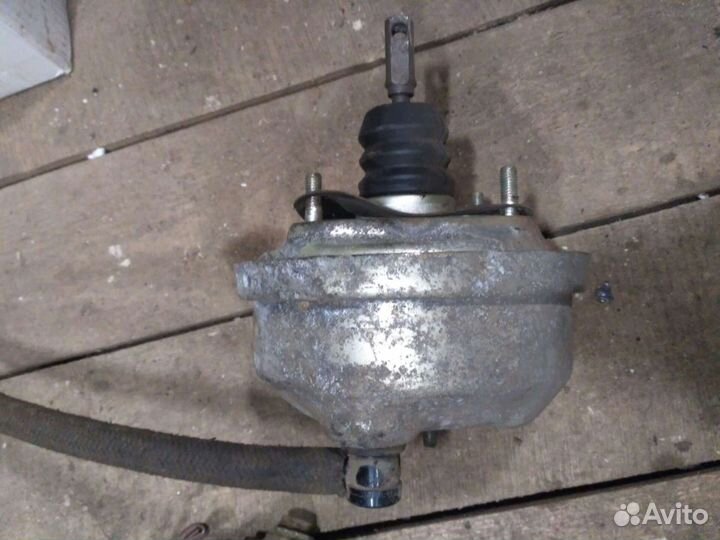 Вакуумный усилитель тормозов гтц