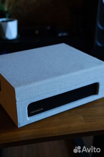 Виниловый проигрыватель crosley