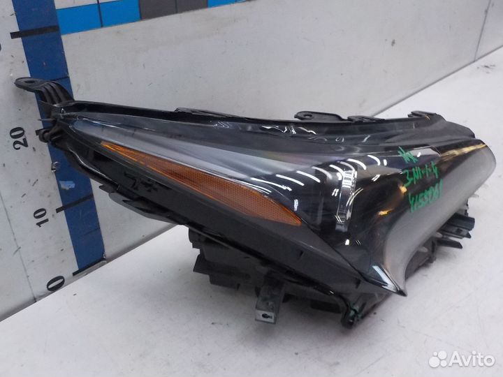 Фара правая Lexus NX200/NX200t/NX300/NX300h