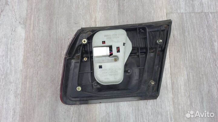 Фонарь задний правый Mazda 626 GF 2000