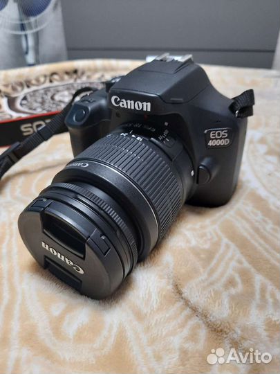 Зеркальный фотоаппарат canon