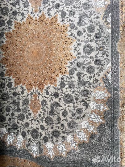 Ковёр иранский
