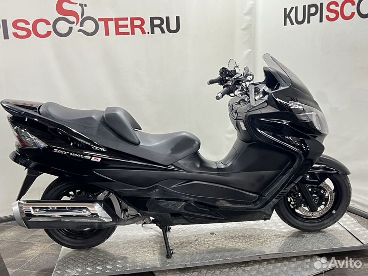 Максискутер Suzuki Burgman (SkyWave) 400