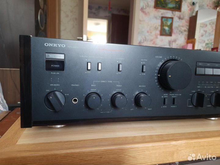 Onkyo Integra A-819RX