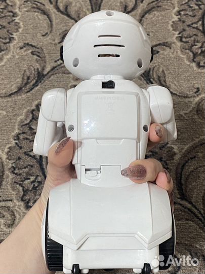 Робот игрушечный музыкальный