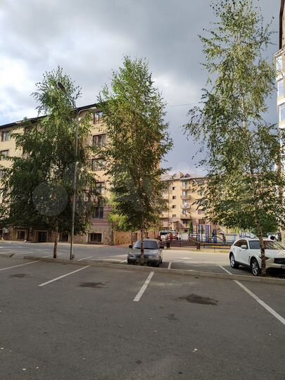 3-к. квартира, 78 м², 1/10 эт.