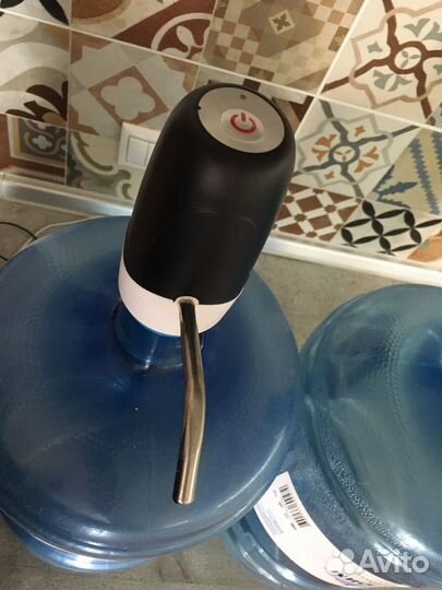 Бутыль 19 литров с помпой