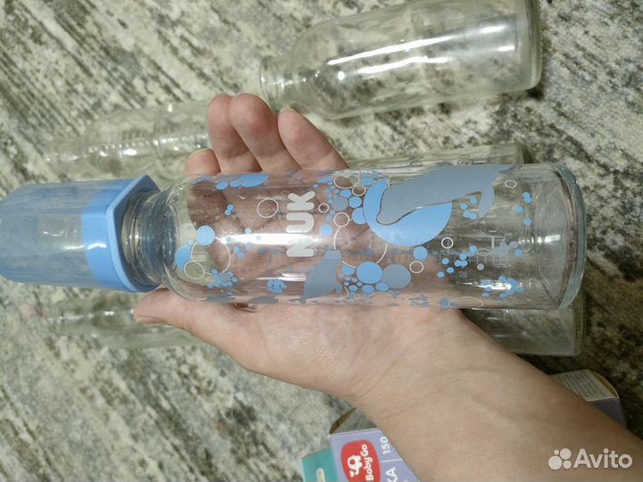 Бутылки стеклянные