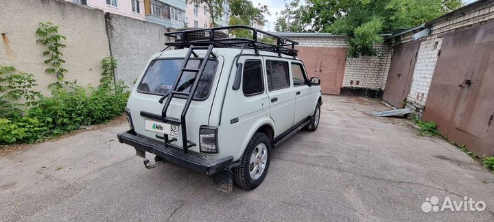 LADA 4x4 (Нива) 1.8 МТ, 2004, 190 000 км
