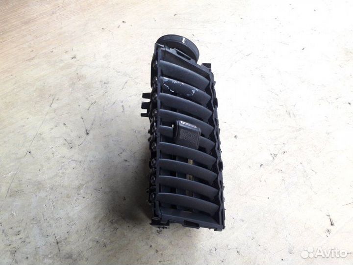 Дефлектор воздушный левый Infiniti Fx S51 5.0 2008