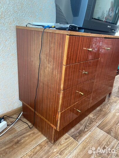 Тумба под телевизор