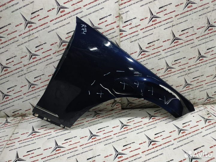 Крыло переднее правое W204 Mercedes дорест