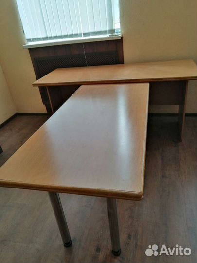 Компьютерные столы и тумбы б/у