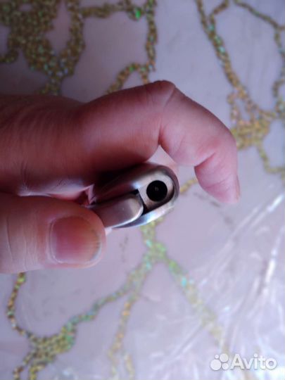 Зажигалка и пепельница