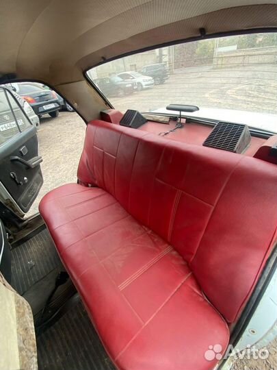 Задний Красный Диван Ваз Классика 2101-2107 (LADA)