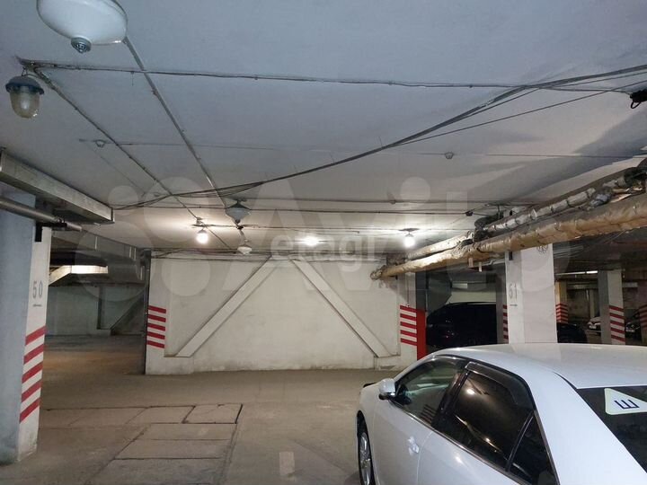 Машиноместо, 20 м²