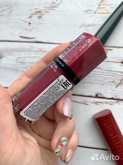 Матовая помада Bourjois, тени, декоративная космет