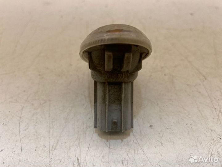 Повторитель поворота в крыло Mazda 6 седан GG 2.0