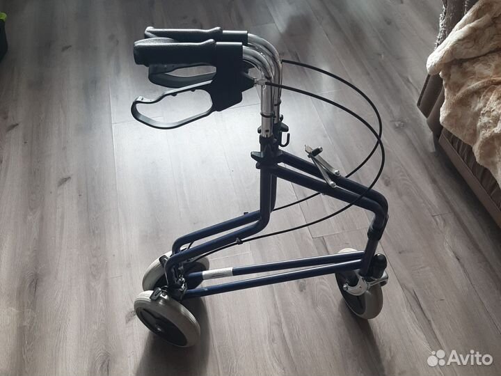 Ходунки для взрослых на колесах