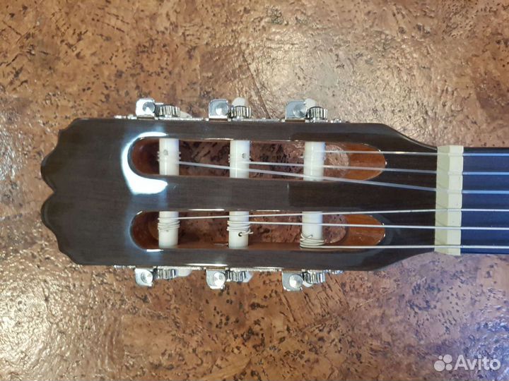 Классическая гитара Admira Alba 1/2