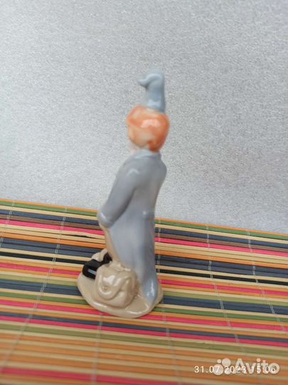 Статуэтка клоун