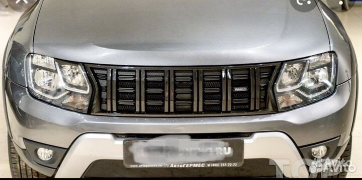 Решетка радиатора Рено Дастер