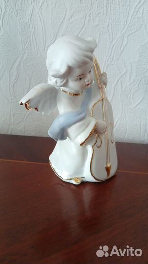 Статуэтка фарфор
