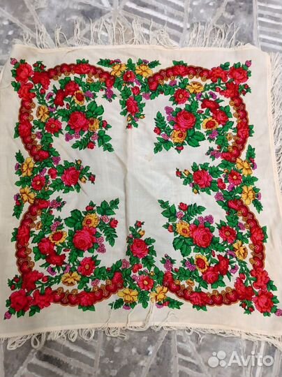 Советские платки с кистями и без
