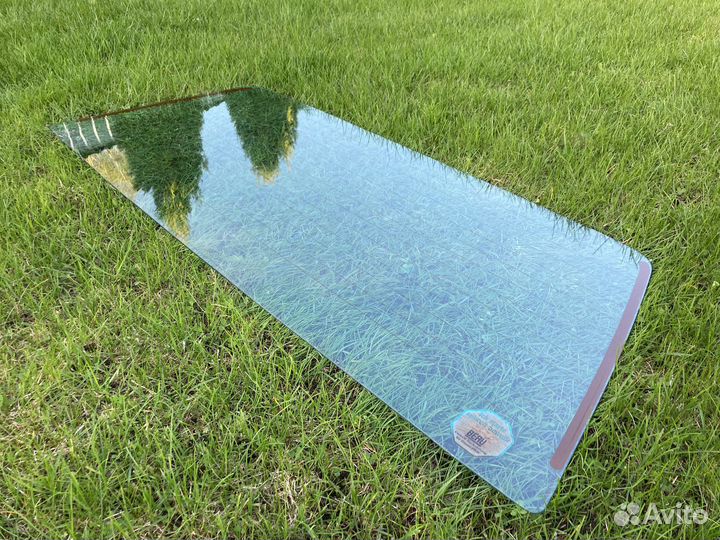 Стекло крышки багажника VW Passat B2 Variant