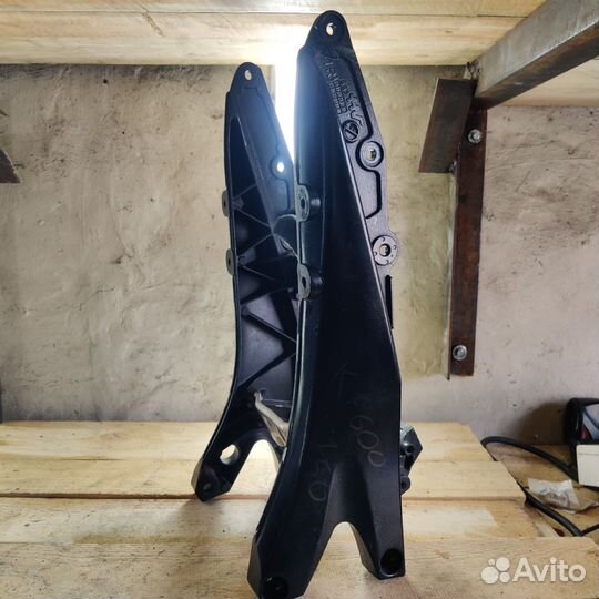 Подрамник Suzuki gsx r k7 600- 750