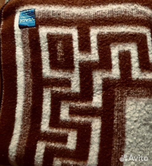 Одеяло из верблюжей шерсти