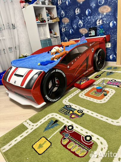 Детская кровать машинка с матрасом
