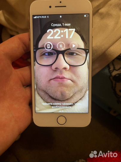 iPhone 8, 64 ГБ