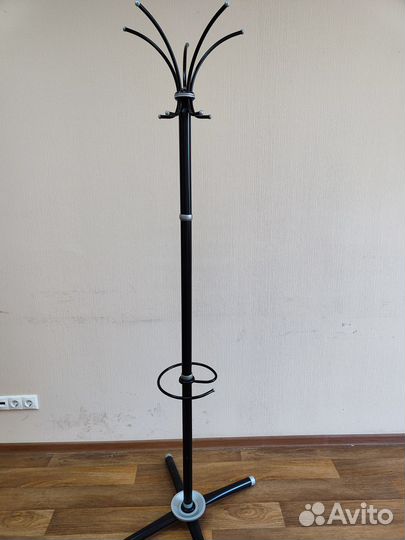 Вешалка напольная черная 180 см